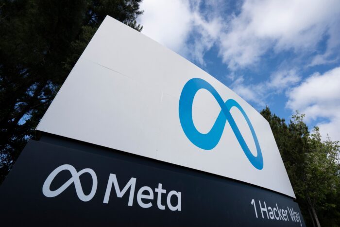 شروط Meta التجارية الجديدة تسمح بكشط مواقع الأخبار، بحسب خبراء قانونيين