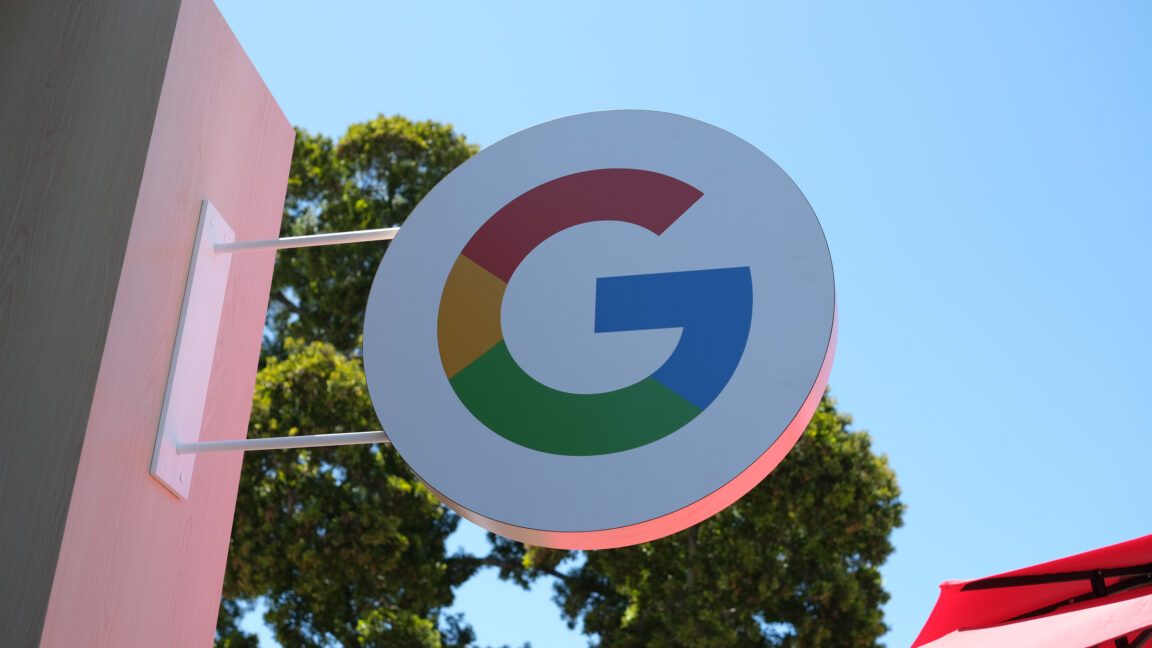 Hakim Chegg və Penske-nin Google-un AI axtarışına qarşı antimonopoliya iddialarını rədd etdi