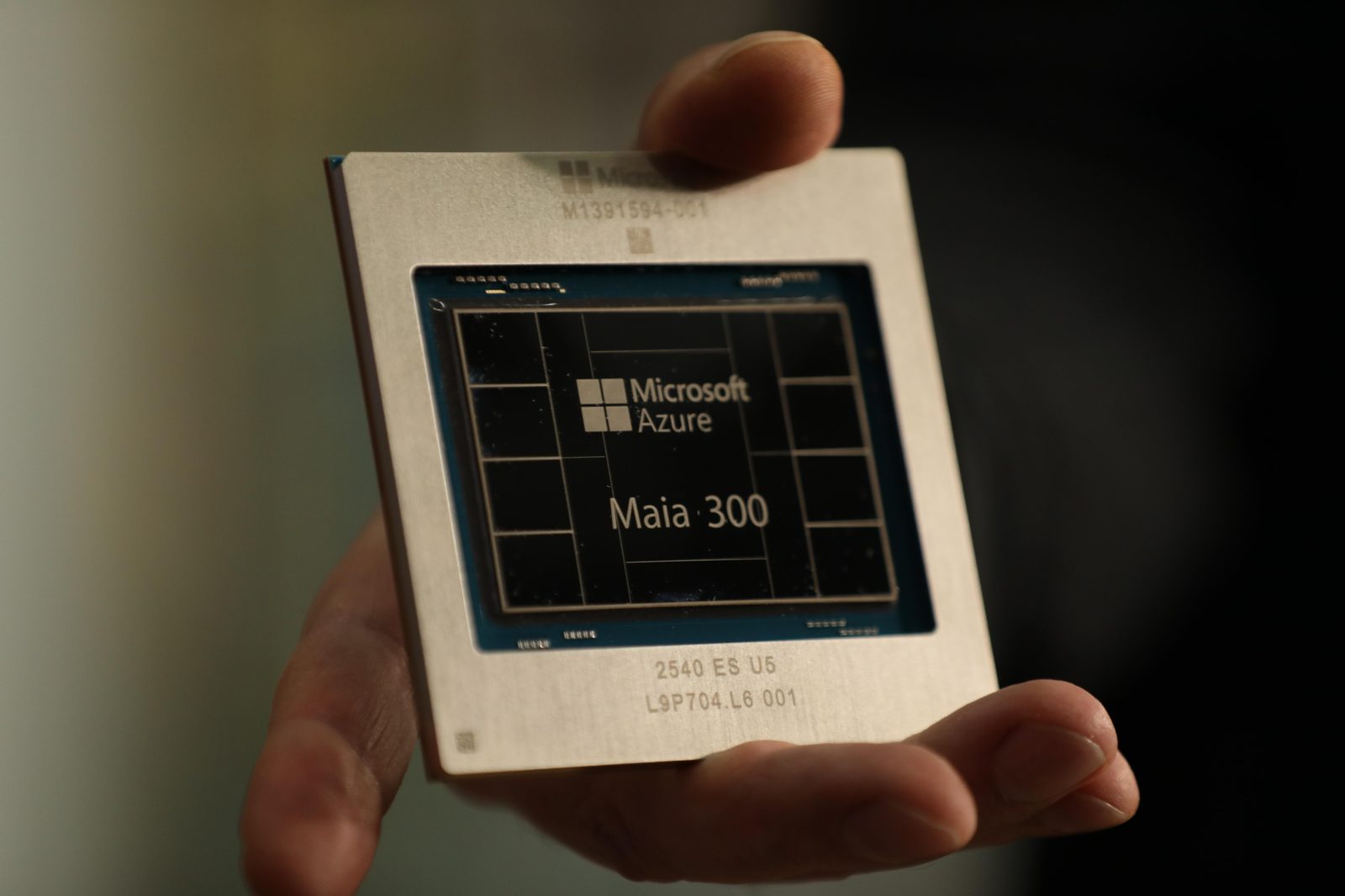 Microsoft, Nvidia'nın GPU'larına bağımlılığı azaltan Maia 300 AI çipini tanıttı
