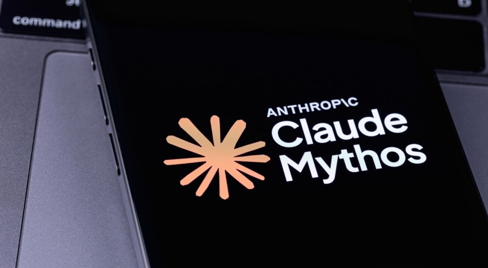 توسيع Anthropic للذكاء الاصطناعي السيبراني يقسم مجتمع الأمن السيبراني على Reddit