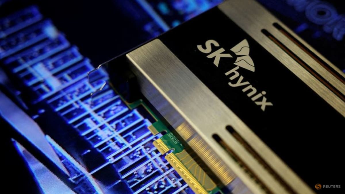 سوليديغم التابعة لـ SK Hynix تدرس طرحًا عامًا أوليًا قد يقيّمها بما يصل إلى 150 مليار دولار