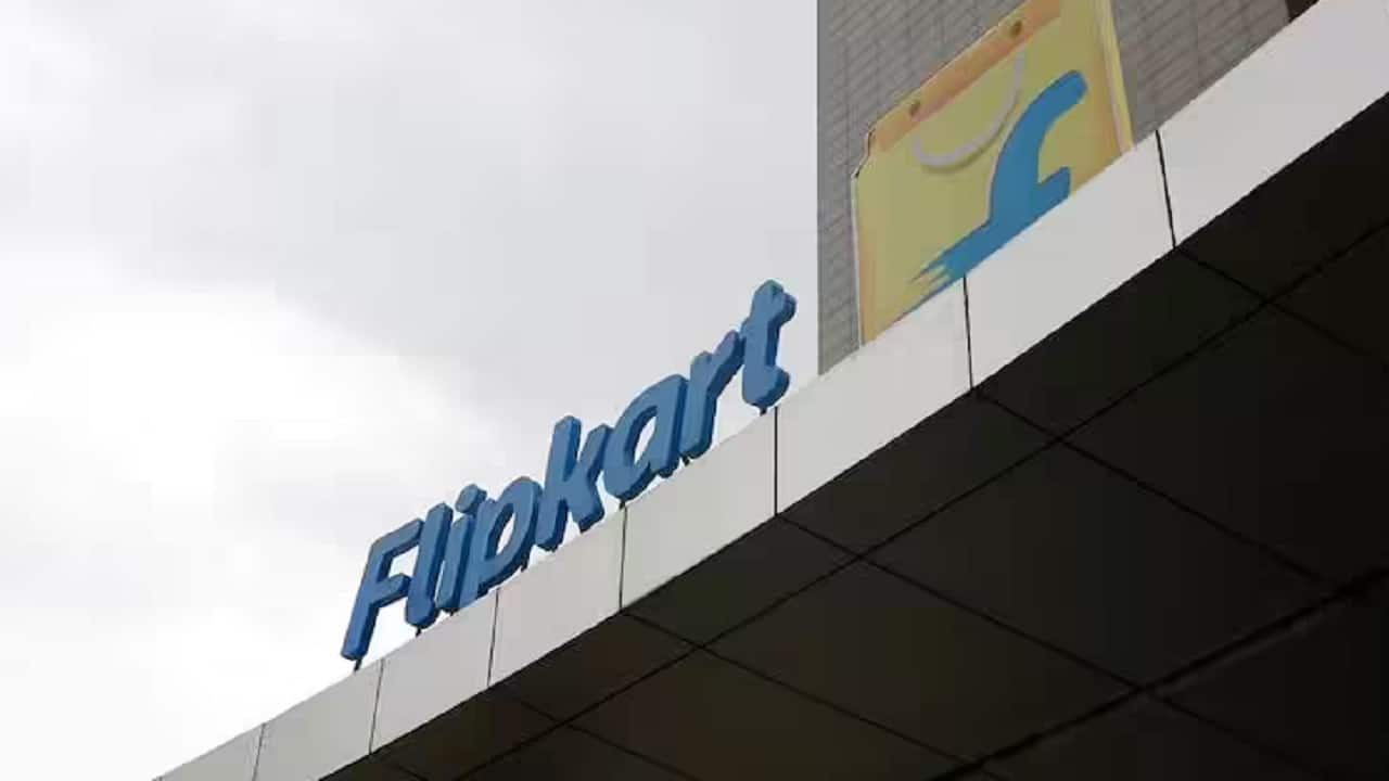 انهيار معنويات موظفي Flipkart مع مغادرة كبار المسؤولين وسط مراجعة الطرح الأولي العام