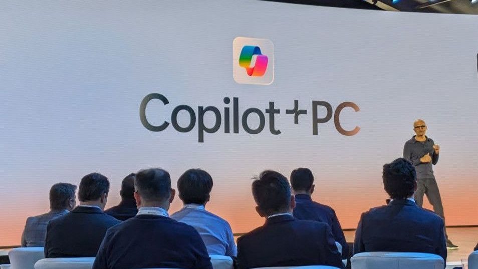 علامة Copilot+ PC تختفي: مايكروسوفت ومصنّعو الحواسيب يتخلون عنها بهدوء