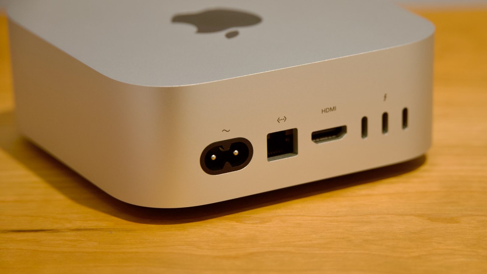 منافذ Mac mini