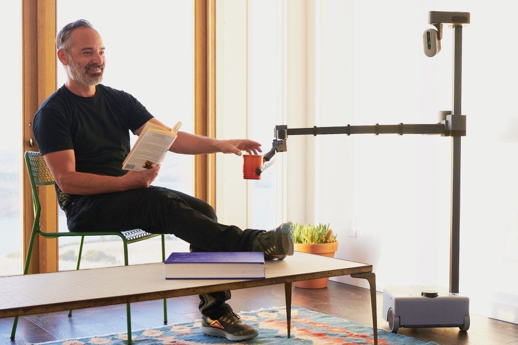 Hello Robot’ın ev yardımcısı robotu Stretch